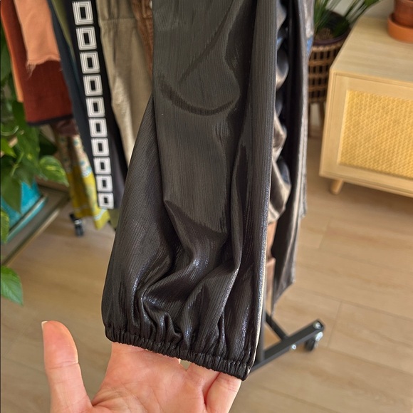 Pretty Little Thing Dress. Size 8. PTP 17”. Stretch. See description. - Picture 6 of 7